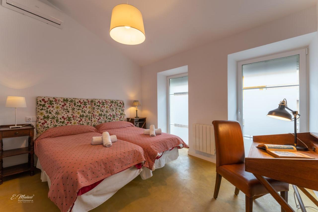 Apartamentos Tibula Museo เมรีดา ภายนอก รูปภาพ