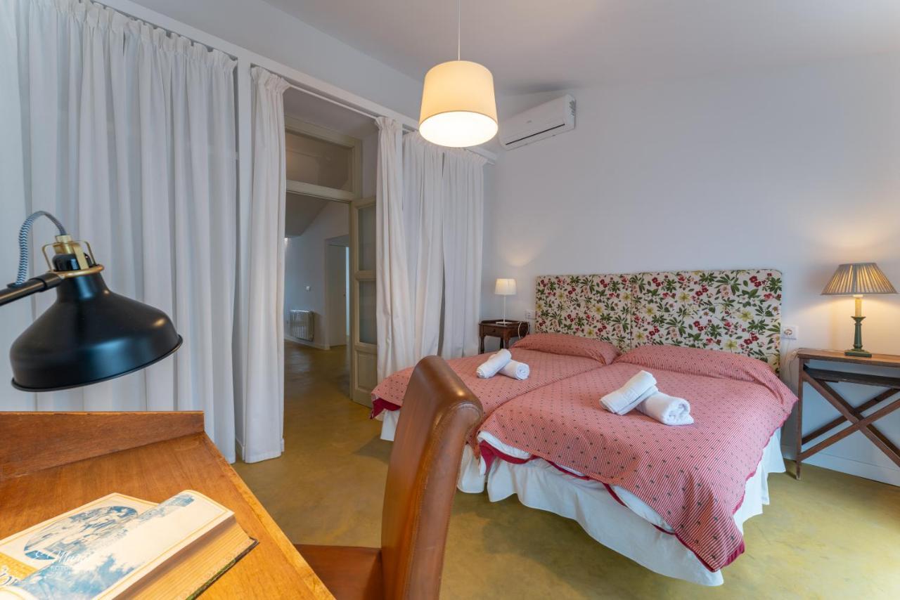 Apartamentos Tibula Museo เมรีดา ภายนอก รูปภาพ