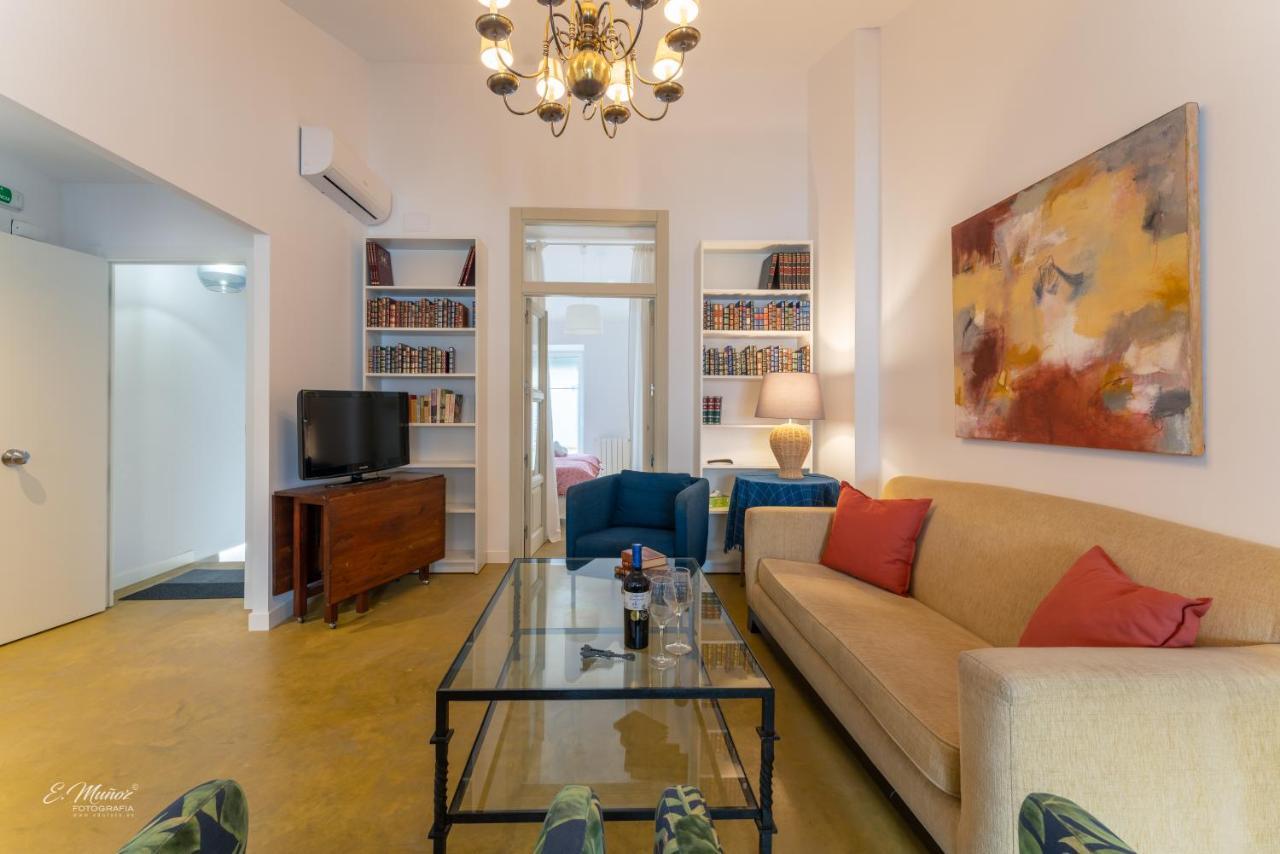 Apartamentos Tibula Museo เมรีดา ภายนอก รูปภาพ