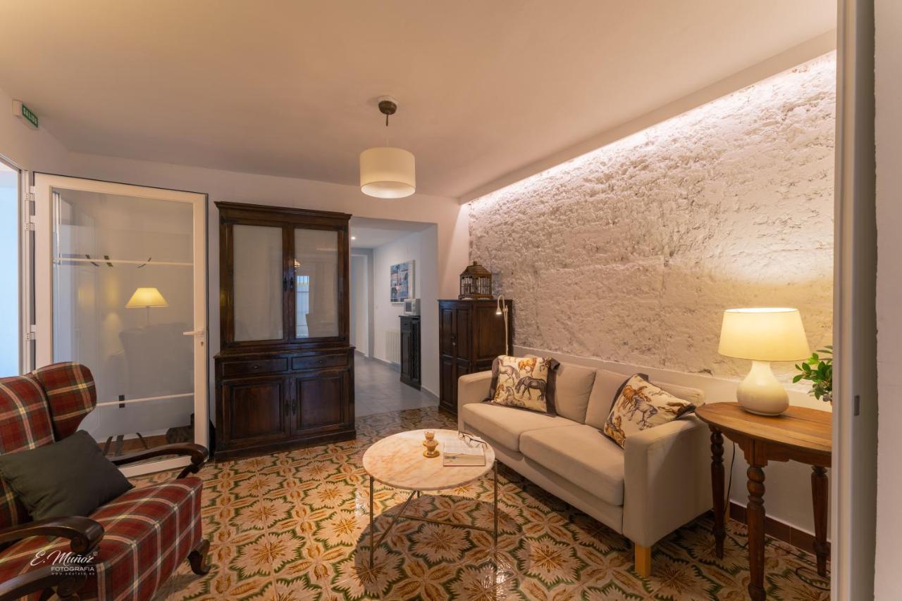 Apartamentos Tibula Museo เมรีดา ภายนอก รูปภาพ
