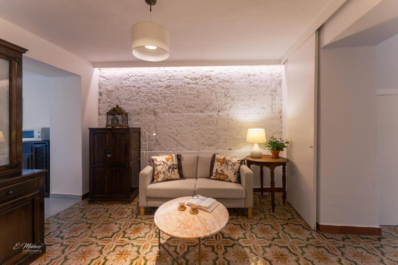 Apartamentos Tibula Museo เมรีดา ภายนอก รูปภาพ