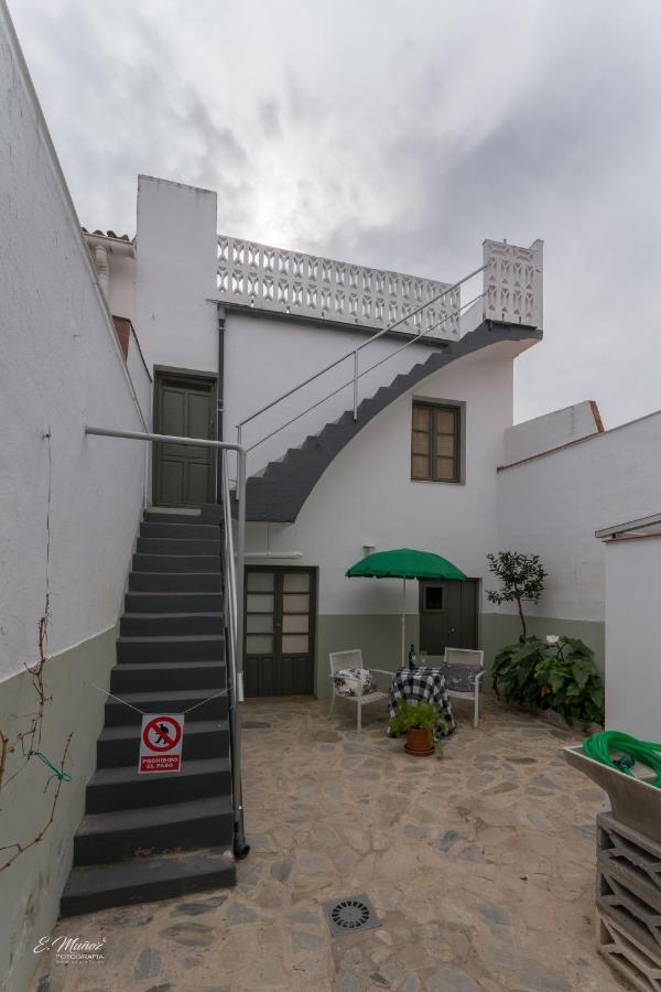 Apartamentos Tibula Museo เมรีดา ภายนอก รูปภาพ
